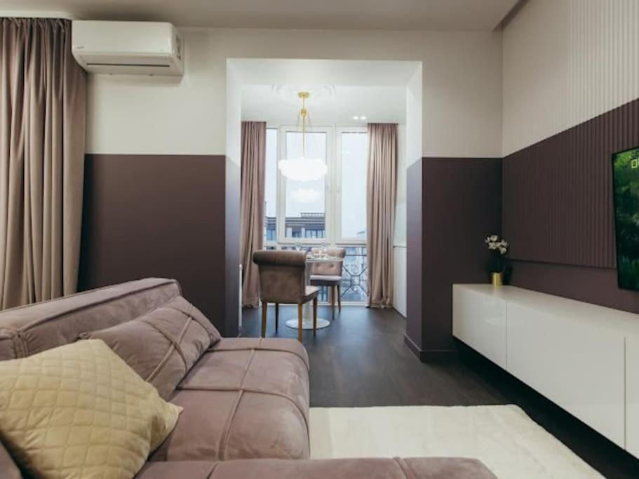 Atlant Luxury Apartments On Golovna Навпроти Тц Депот, Безконтактне Заселення Cernăuți Exterior foto
